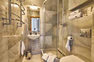 Отель Light Hotel Днепр Двухместный номер Делюкс с 1 кроватью-1