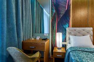 Отель Light Hotel Днепр Двухместный номер с 2 отдельными кроватями-4